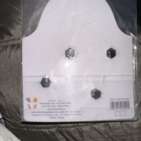 Shoe Charms - Picture 3 of 4